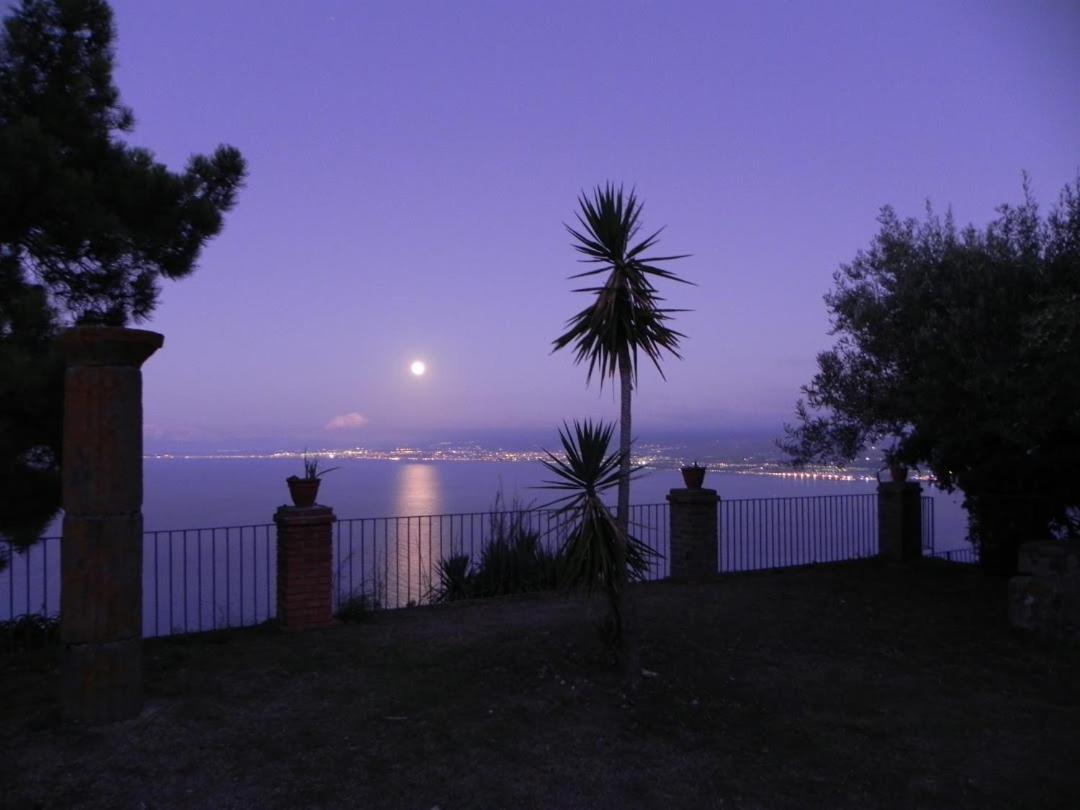 A Casa Di Peppino Villa Greco Tyndaris Extérieur photo