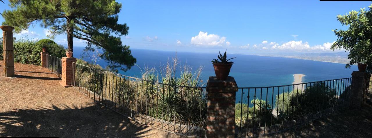A Casa Di Peppino Villa Greco Tyndaris Extérieur photo
